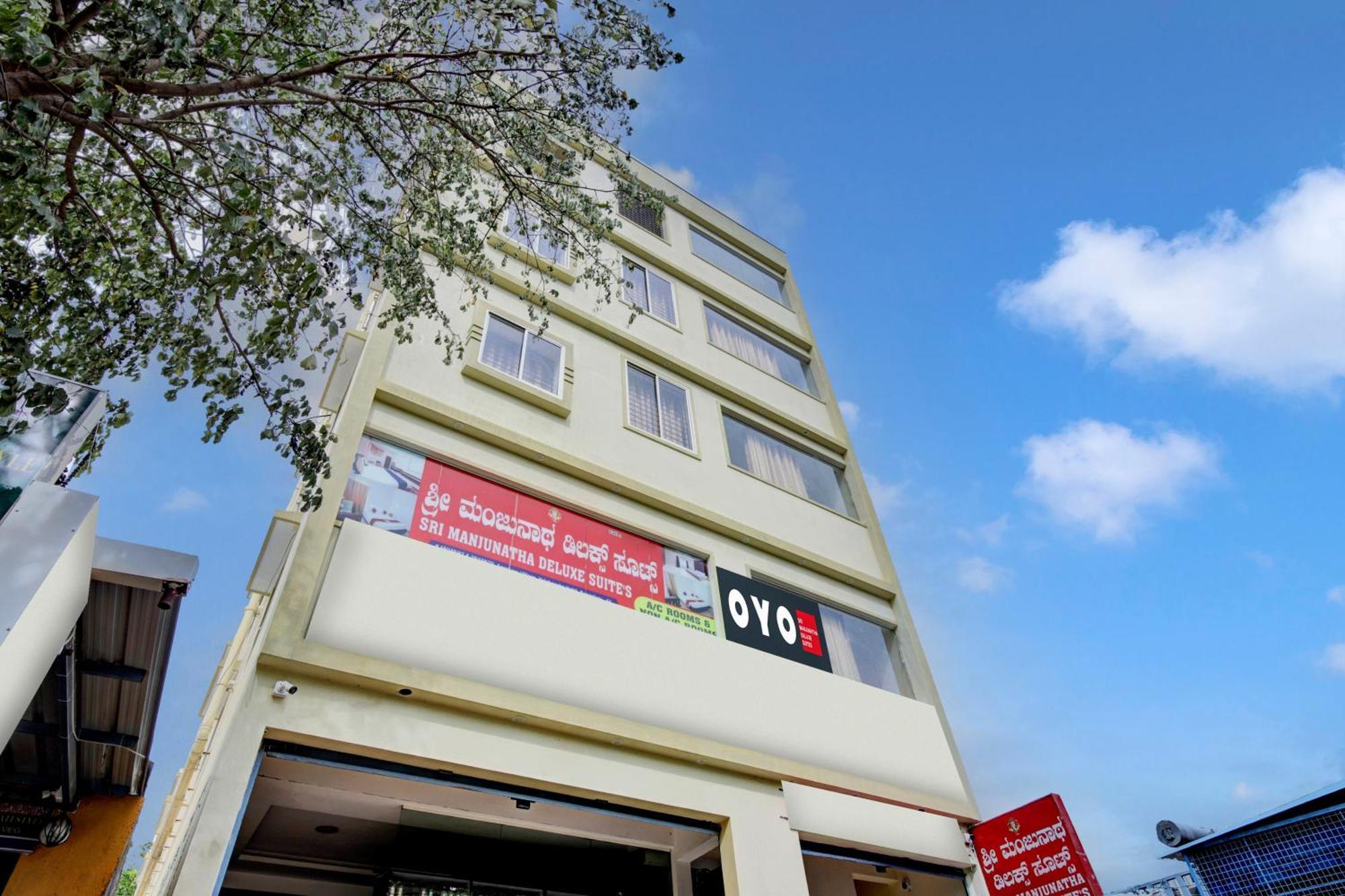 Hotel O Sri Manjunatha Deluxe Suites Bangalore Exteriör bild